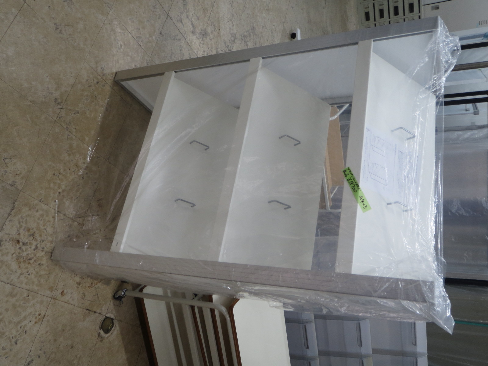 プラス　パンフレットスタンド　未使用アウトレット品