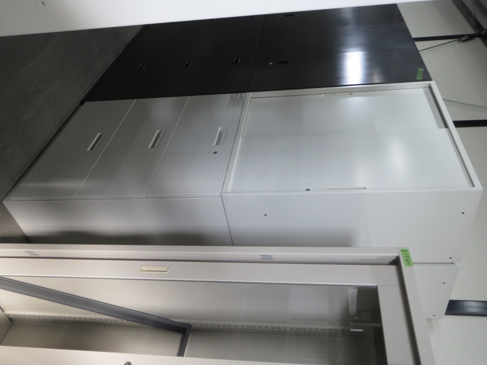 プラス製　L6シリーズ　両開き＋ラテラル上下書庫　アウトレット品